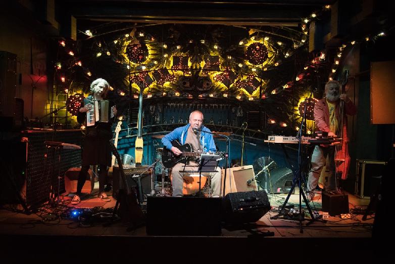 Koncert: Ruce naší Dory