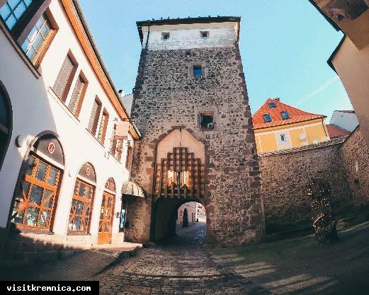 Nazrite do priestorov Dolnej brány...aspoň virtuálne